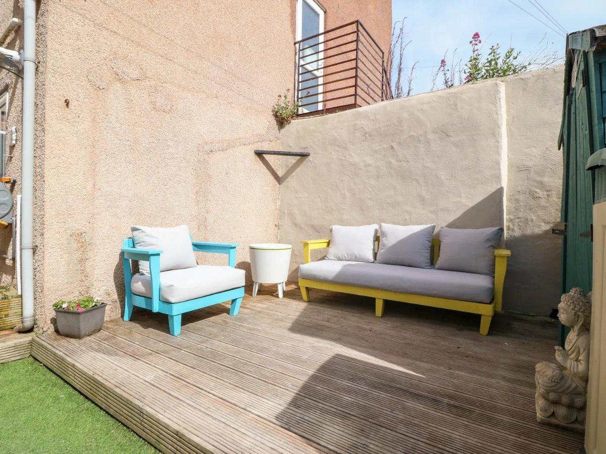 3 Bedroom In Town Centre * Лландидно
