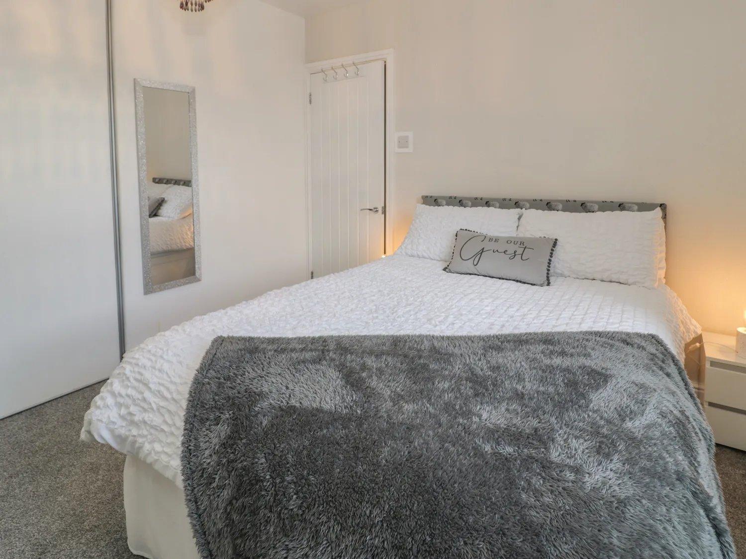 3 Bedroom In Town Centre Appartement *